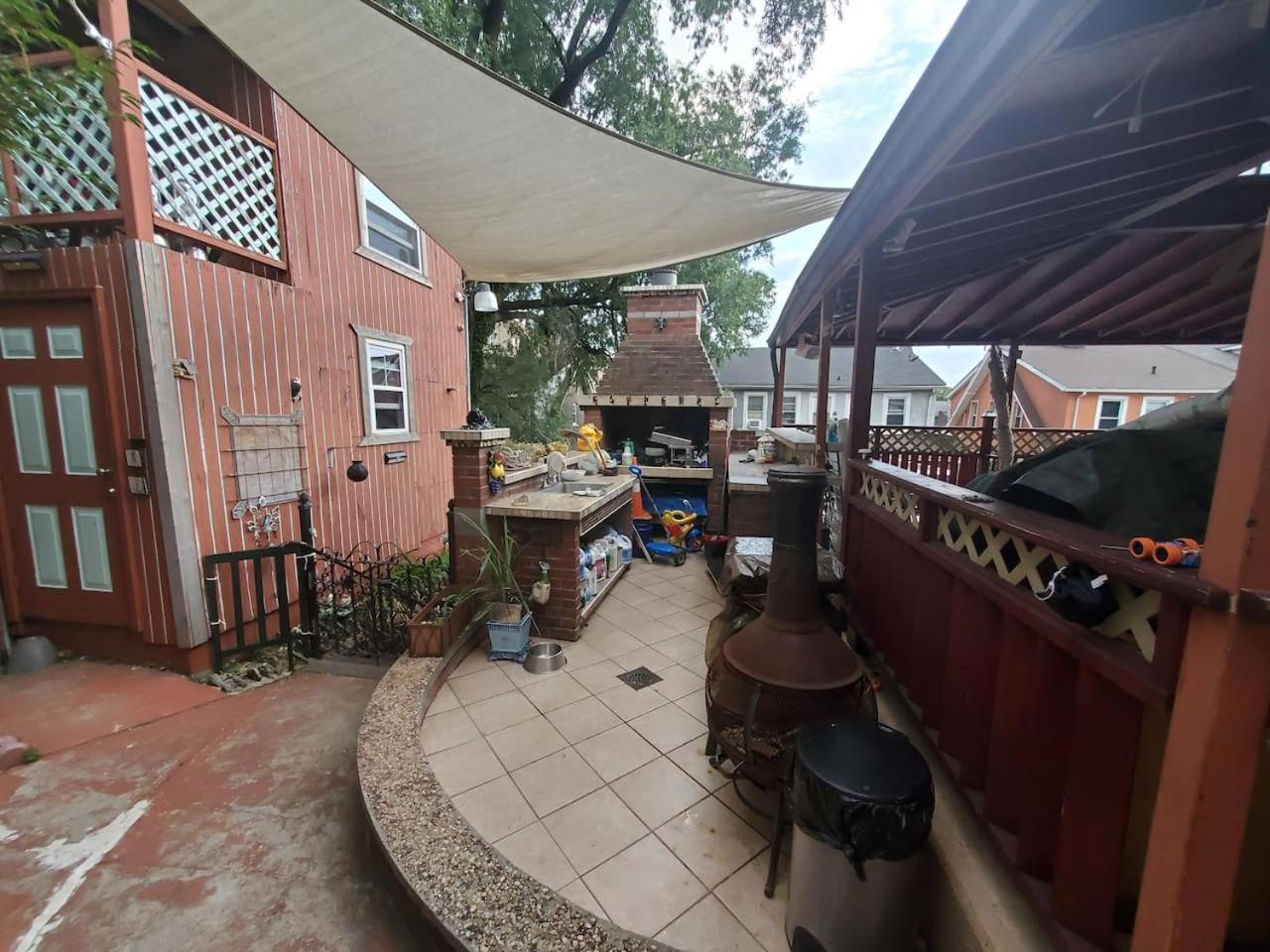 Lovely 2 Bedroom Apartment With 2 Entrance And Parking New York Eksteriør billede
